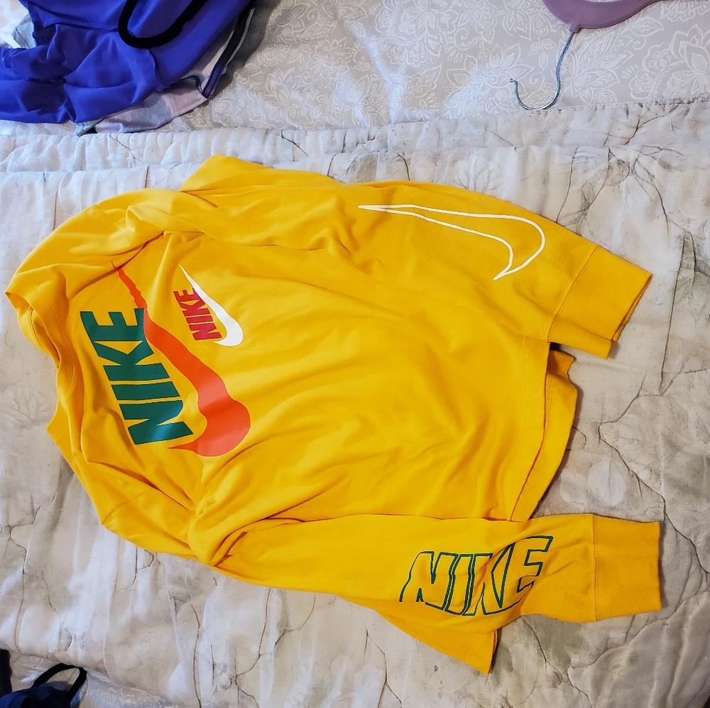 Nike NSW long sleeve shirt brand new dead stock